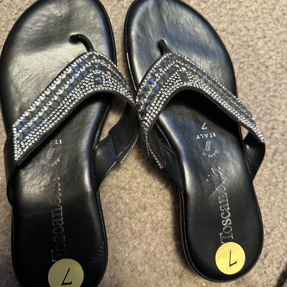 Italian Tosca  ella silver bling flip flops worn twice very cute